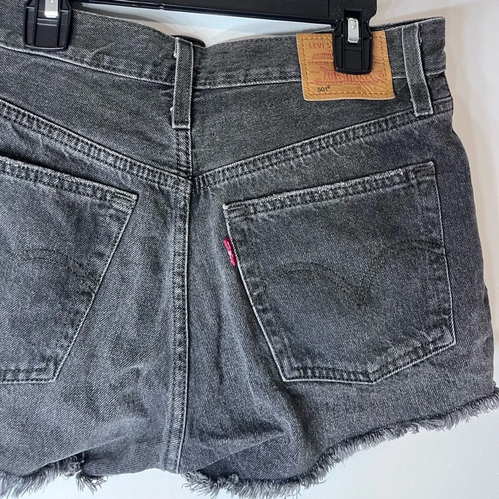 Levi's Black Denim Jean Shorts Size 25 - Picture 3 of 4